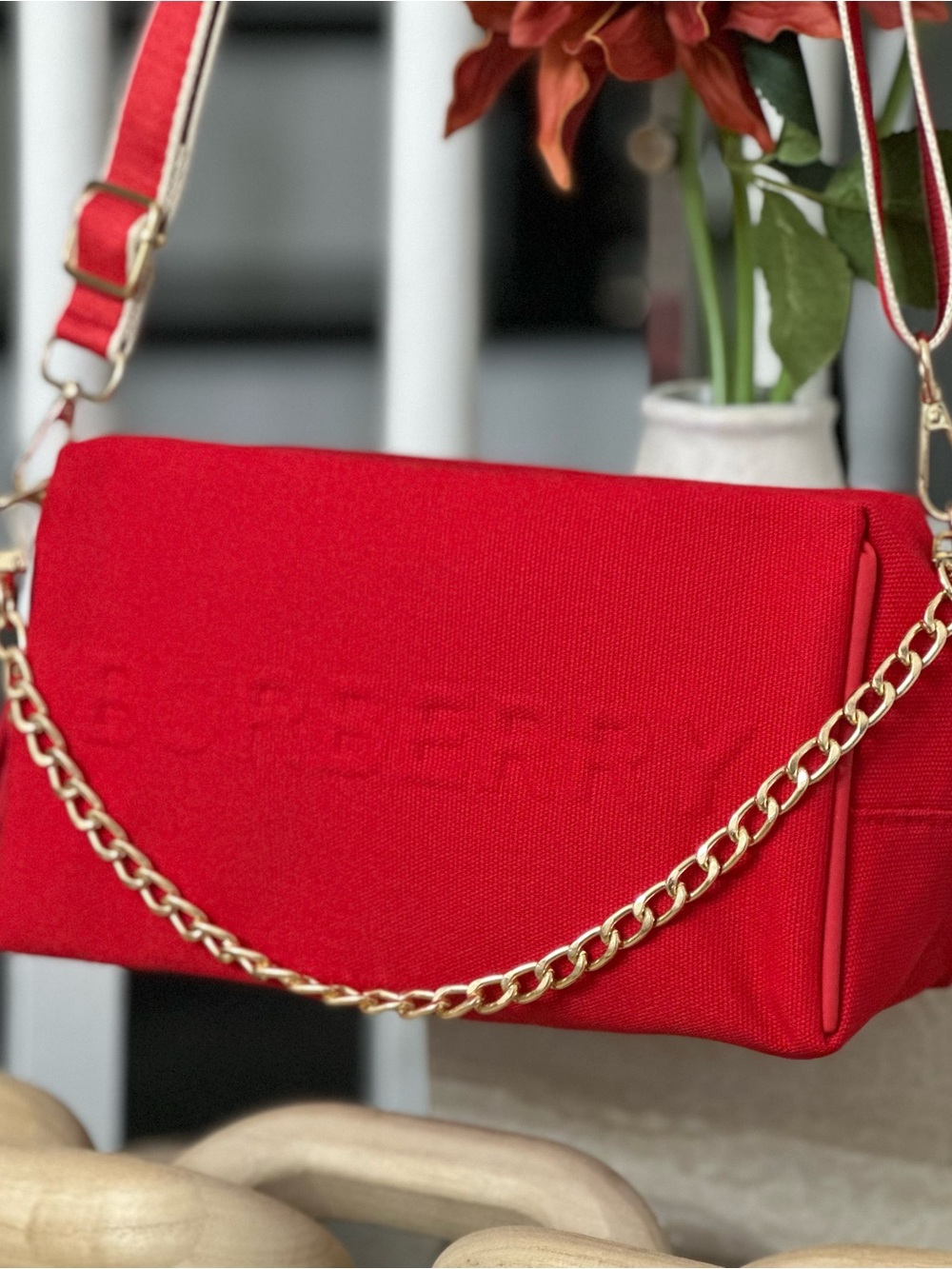 Burberry Red Beauty Bag GWP item NWOT PLZ READ DESCRIPTION - Picture 3 of 7